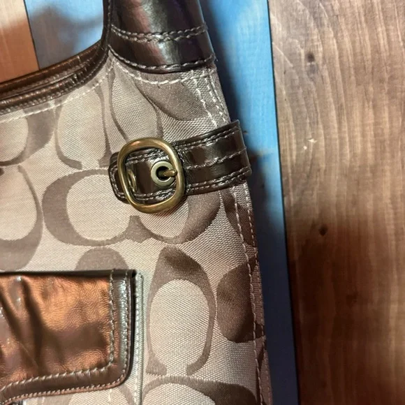 Coach Bleecker Signature Stitched Khaki Bronze Hobo Bag Rare, Gorgeous & Classic - Picture 5 of 12